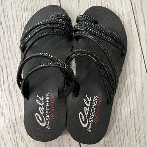 Skechers yoga foam flip flop